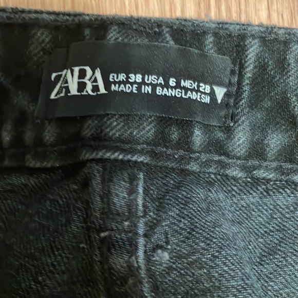 Zara black mom jean/straight leg jean - Picture 2 of 3